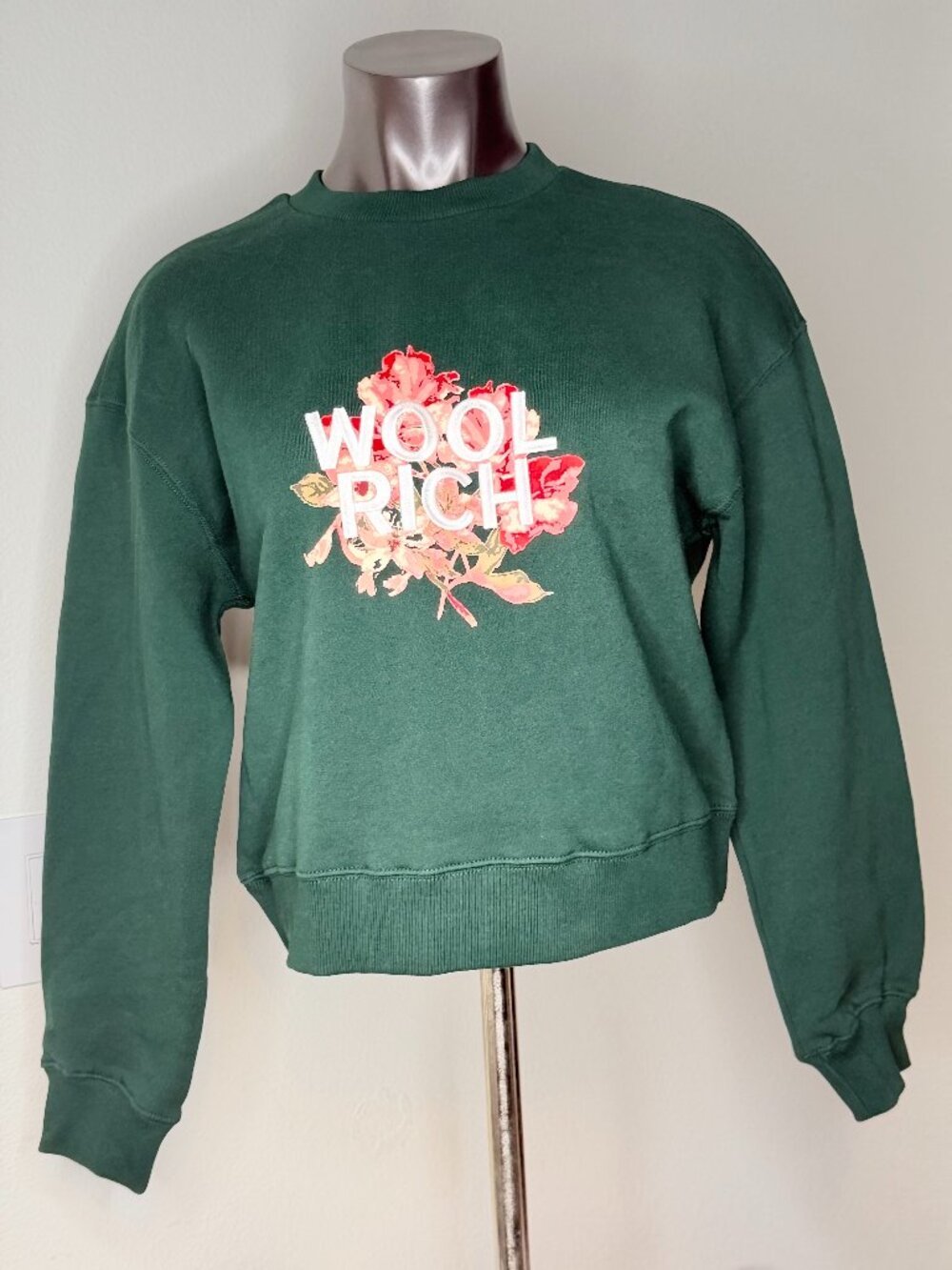 Woolrich x Target Embroidered Floral Green Crewneck Sweatshirt Women's Small NWT